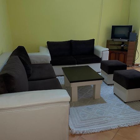 Central Apartment Shkodër Dış mekan fotoğraf